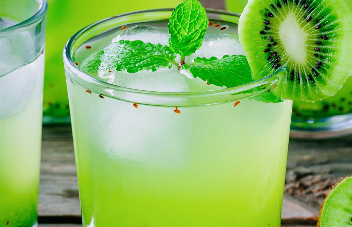 a glass of kiwi margarita