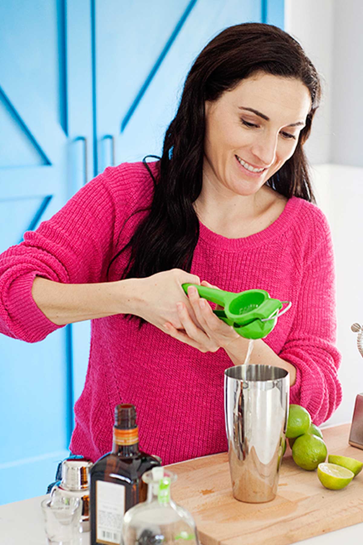 Laura Fuentes making a margarita