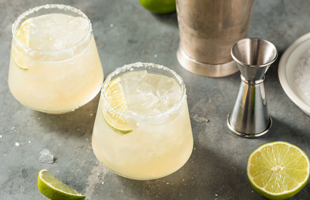 Reposado Margarita Recipe (Smooth & Delicious)